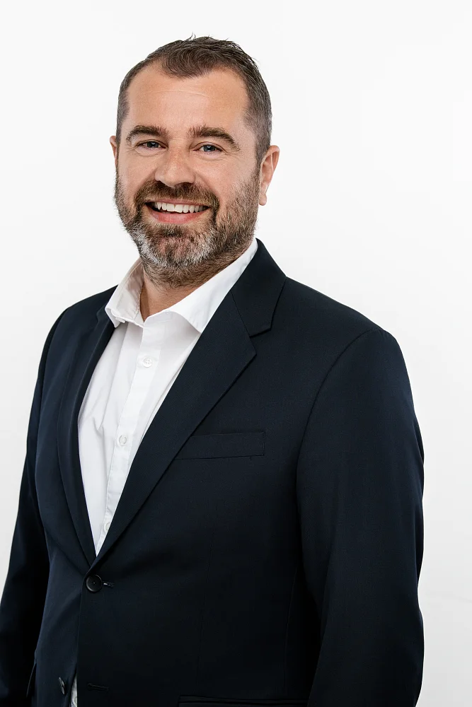 IMG: Member Slider Item